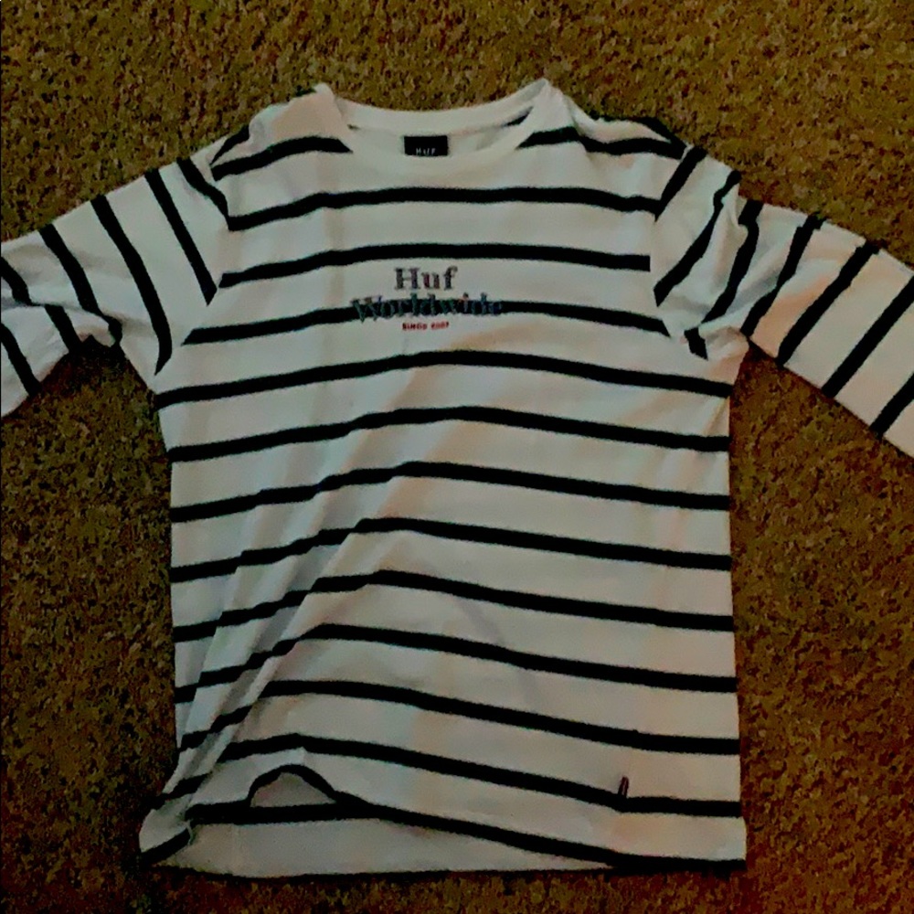 Huf worldwide long sleeve shirt (worn twice)
